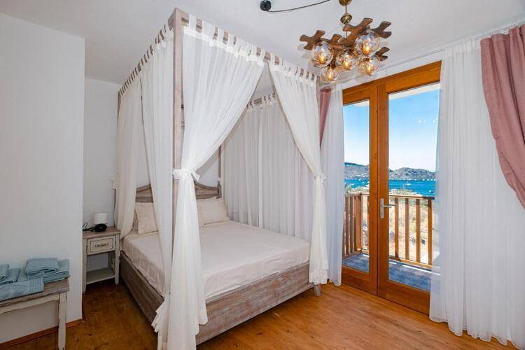 Alice Tatil Evi