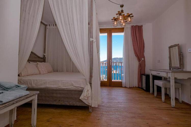 Alice Tatil Evi