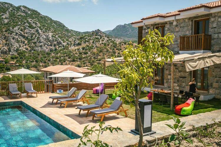 Alice Tatil Evi