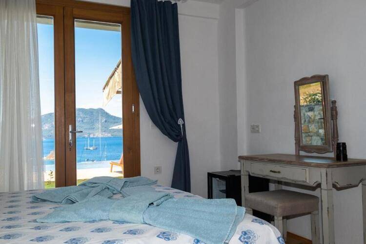 Alice Tatil Evi