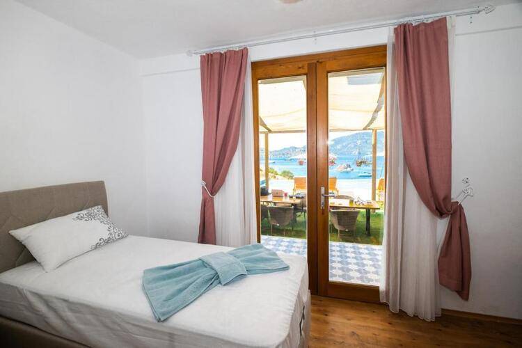 Alice Tatil Evi