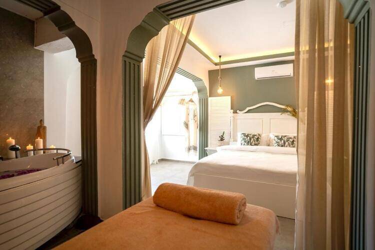 Liman Hotel Gumusluk