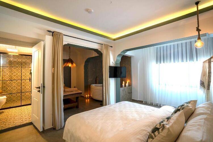 Liman Hotel Gumusluk
