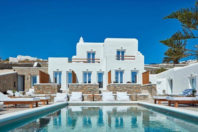 Mykonos Waves