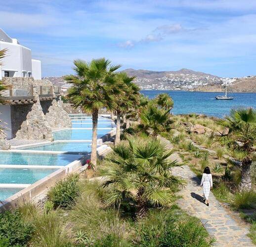 Aeonic Suites and Spa