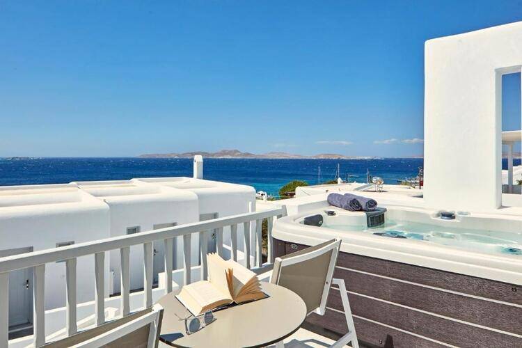 Manoulas Beach Mykonos