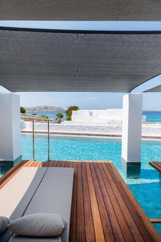 Manoulas Beach Mykonos