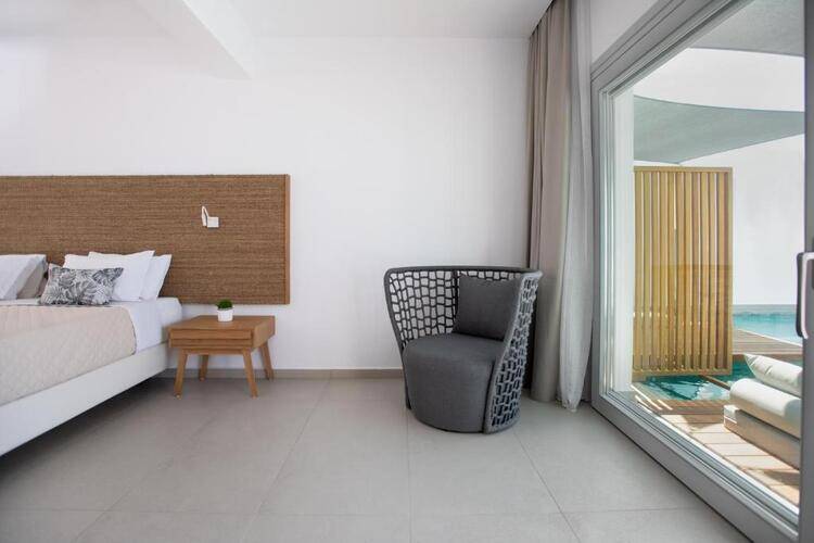 Manoulas Beach Mykonos
