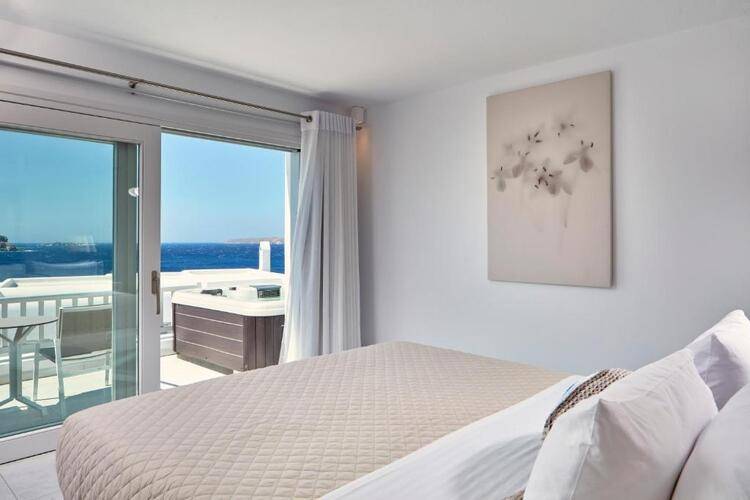 Manoulas Beach Mykonos