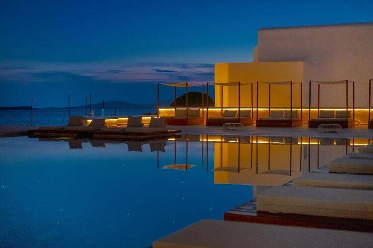 Manoulas Beach Mykonos