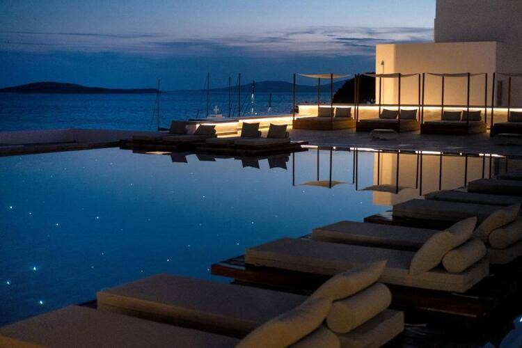 Manoulas Beach Mykonos
