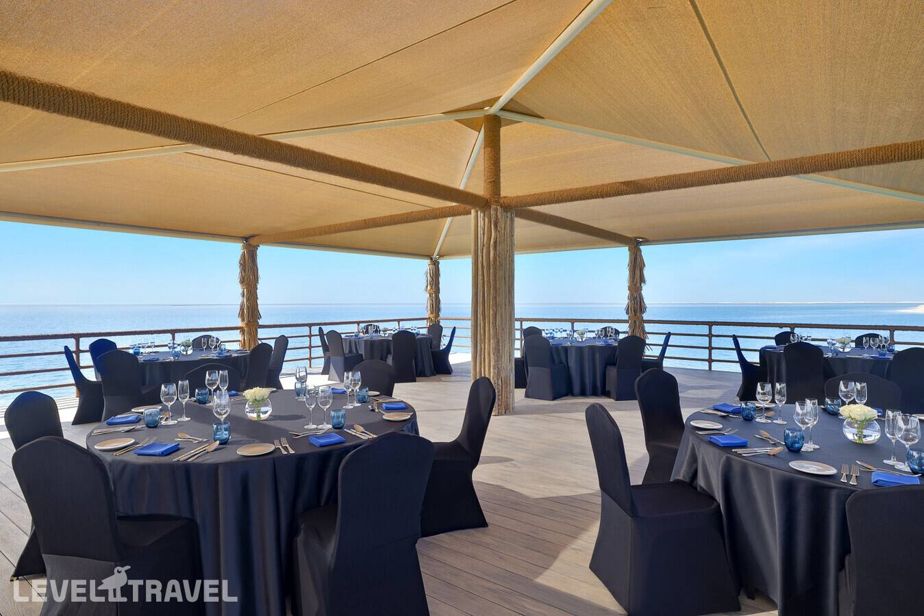 Anantara World Islands Dubai Resort — фото 11