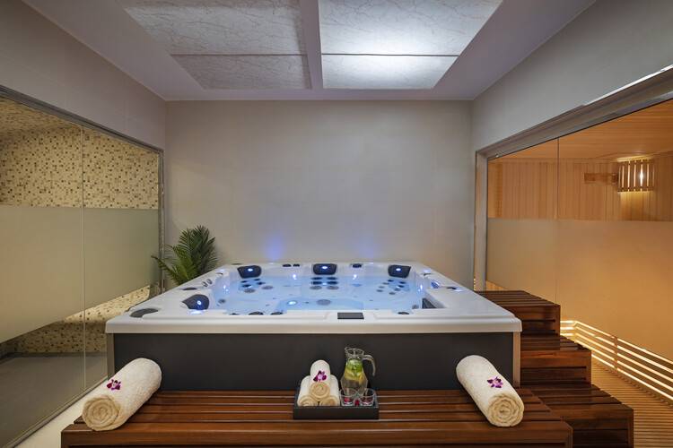 Anantara World Islands Dubai Resort