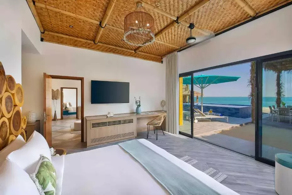Anantara World Islands Dubai Resort