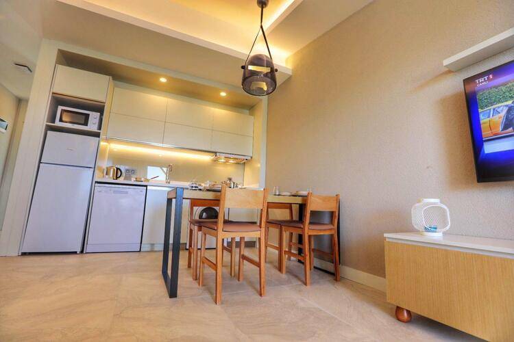 A Suite Side