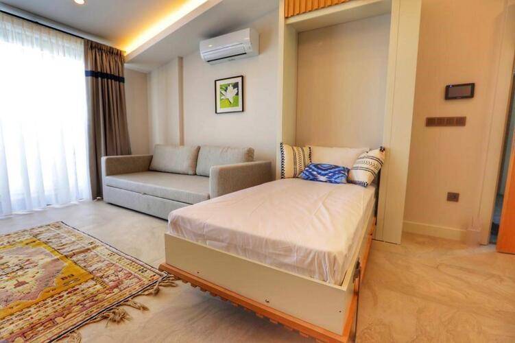 A Suite Side