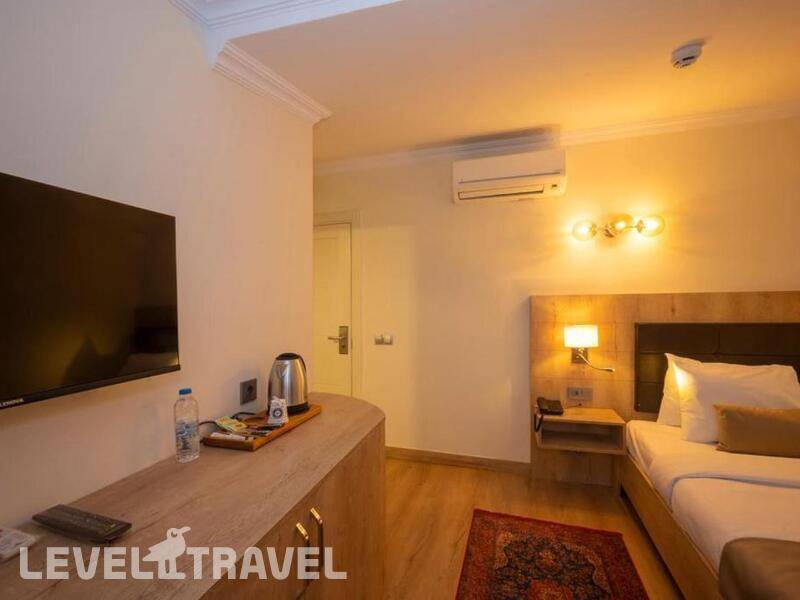 Фотография Porta Romanos Hotel