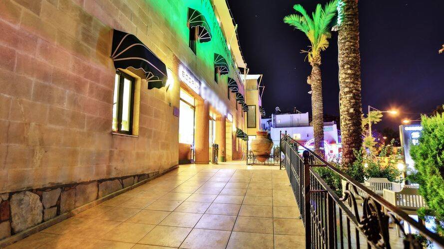 Hotel Bleu Nuit