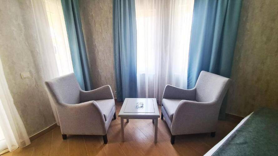 X Life Hotel (Adults Only 15+)