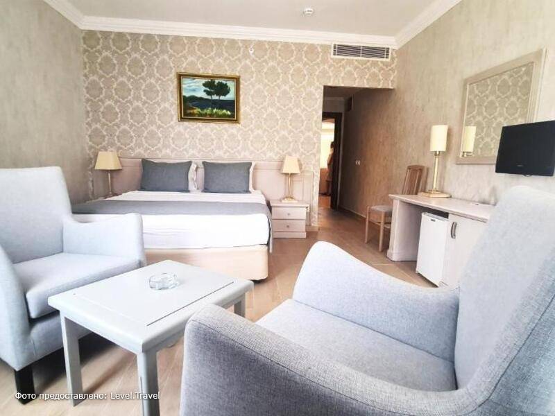 Фотография X Life Hotel (Adults Only 15+)