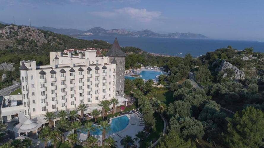 X Life Hotel (Adults Only 15+)
