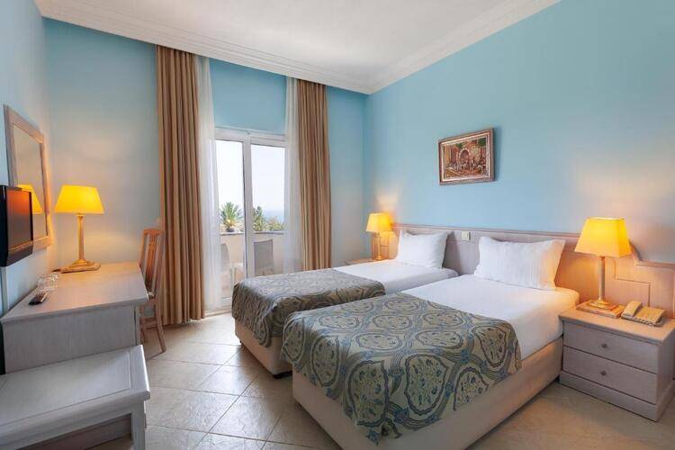 X Life Hotel (Adults Only 15+)