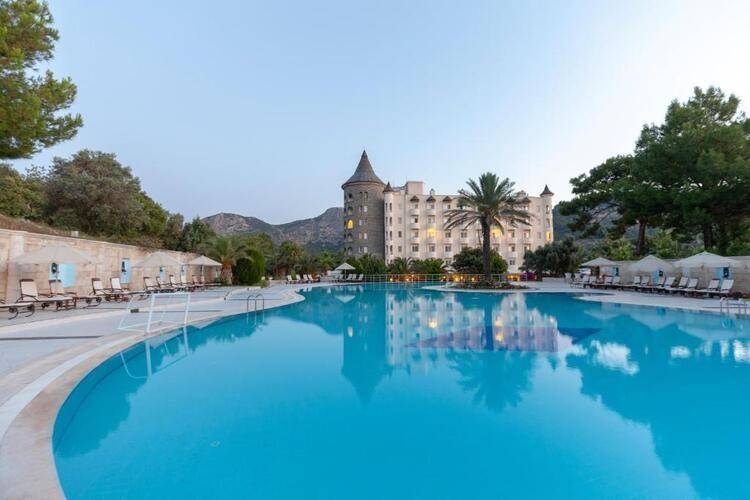 X Life Hotel (Adults Only 15+)