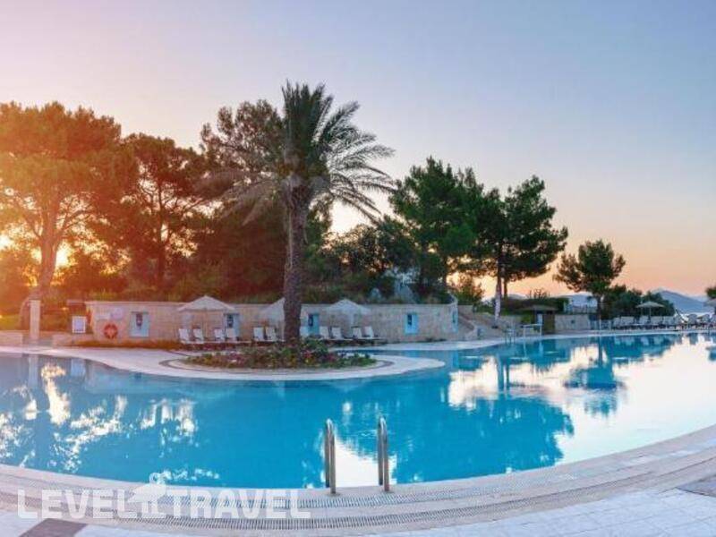 Фотография X Life Hotel (Adults Only 15+)