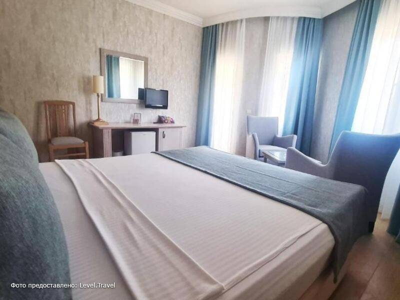 Фотография X Life Hotel (Adults Only 15+)