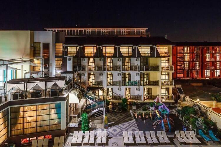 Pontos Family Resort Hotel