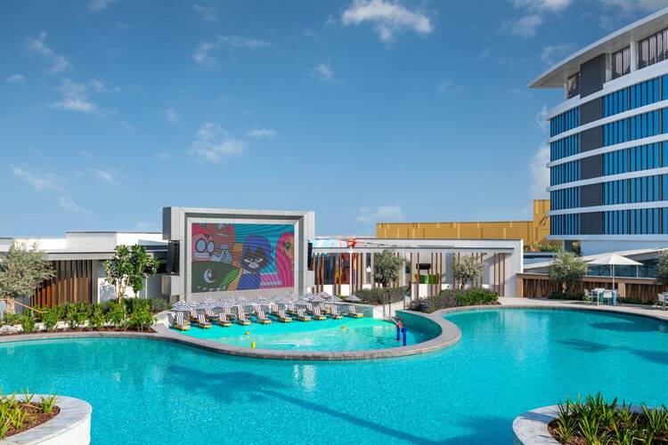 The WB Abu Dhabi, Curio Collection By Hilton