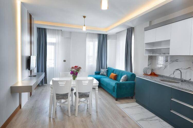 Theluna Suite