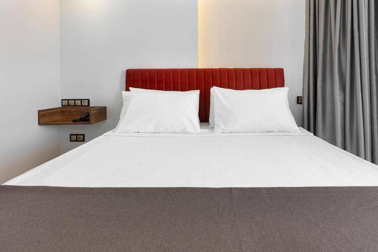 Theluna Suite