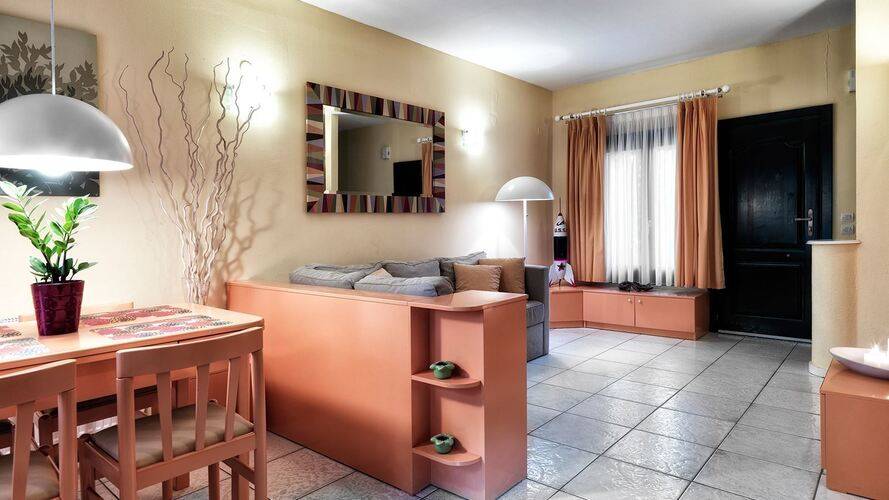 Elia Apartments