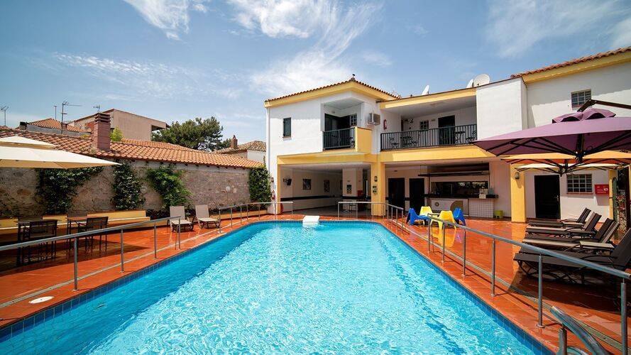 Elia Apartments