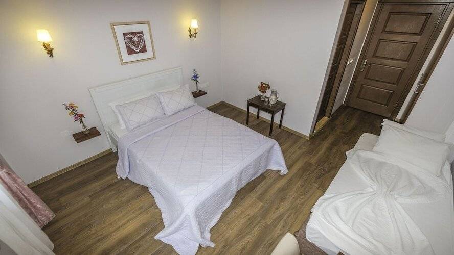 Karaburun Konak Hotel