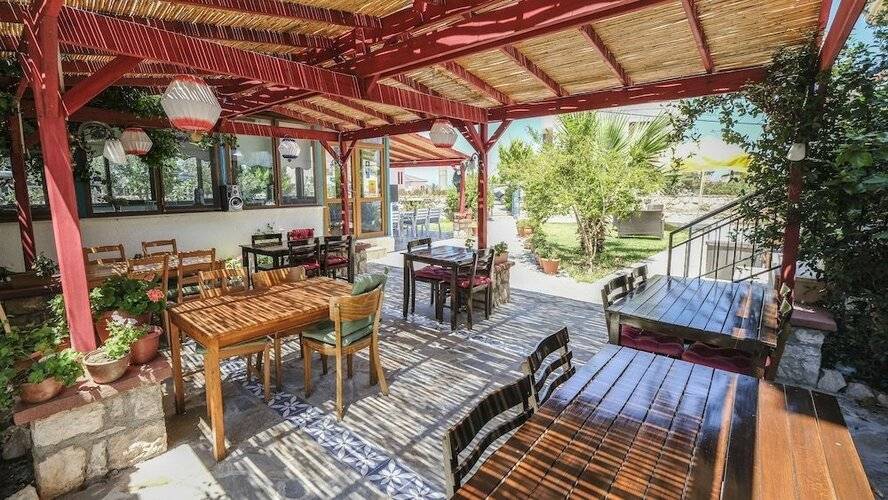 Karaburun Konak Hotel