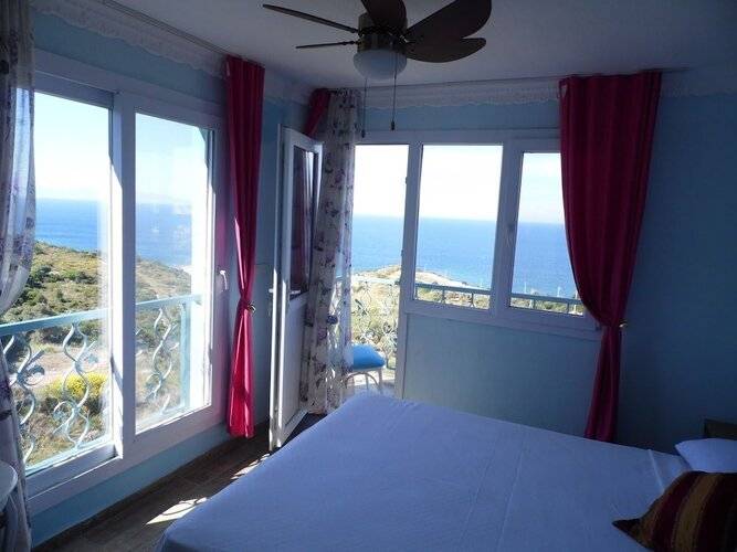 Laila Otel Karaburun