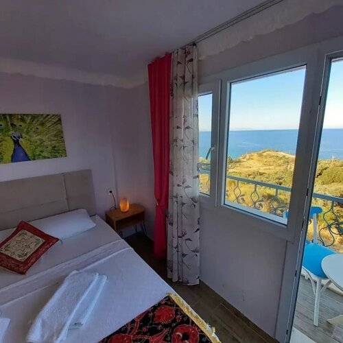 Laila Otel Karaburun