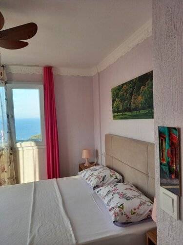 Laila Otel Karaburun