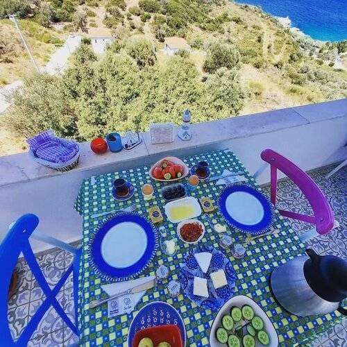 Laila Otel Karaburun