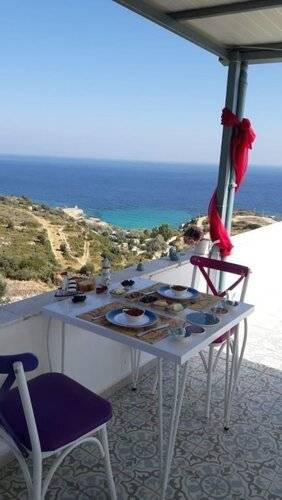 Laila Otel Karaburun