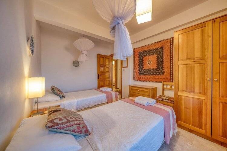 Lycia Hotel
