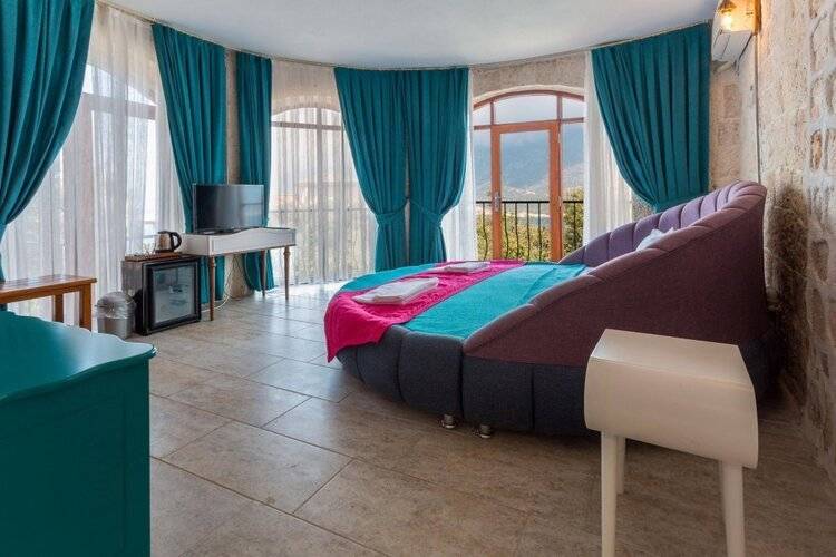 Hillcity Hotel (Adults Only 18+)