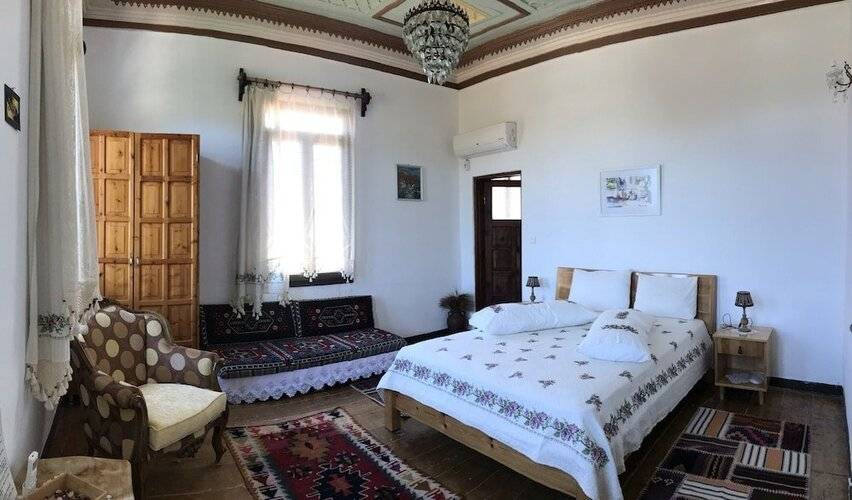 Saklı Konak