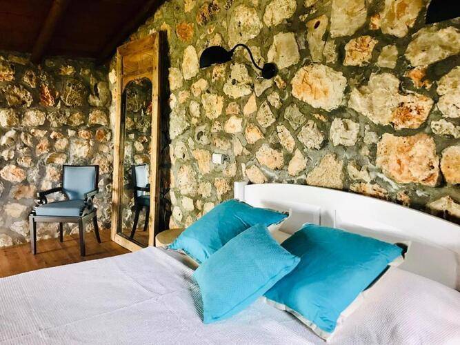 Kale Lodge (Adults Only 15+)