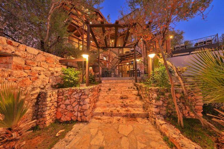 Kale Lodge (Adults Only 15+)