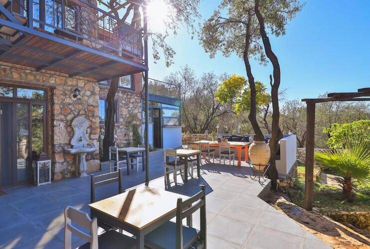 Kale Lodge (Adults Only 15+)