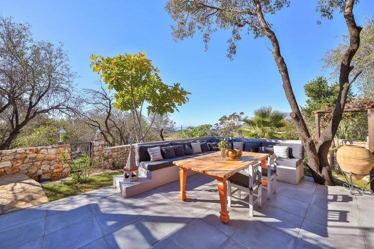 Kale Lodge (Adults Only 15+)