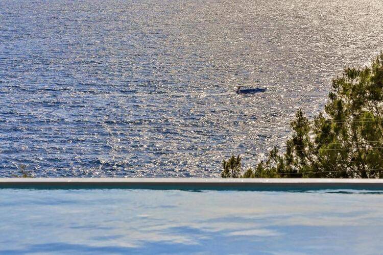 Villa Kale Suites